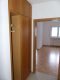 Aufgepasst!!! Moderne 2 Zi.-ETW mit Balkon und Tiefgarage, nähe Bahnhof - Diele mit Einbauschrank