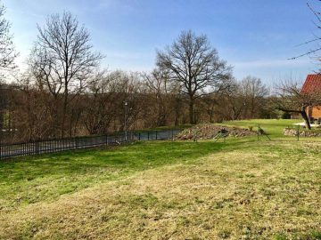 Ohne Bauzwang und erschlossen!!! Gepflegter Baugrund in einer ruhigen Ortsrandlage von Pressath, 92690 Pressath, Wohngrundstück