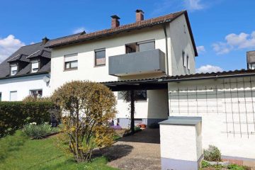 Preissenkung! Gepflegtes Ein- oder Zweifam.-Haus mit schönem Garten, Freisitz u. Balkon, 92637 Weiden, Mehrfamilienhaus