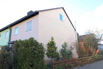 Nähe Weiden! Ruhig gelegene DHH mit Garage, Wintergarten und Fotovoltaikanlage, 92665 Altenstadt, Doppelhaushälfte