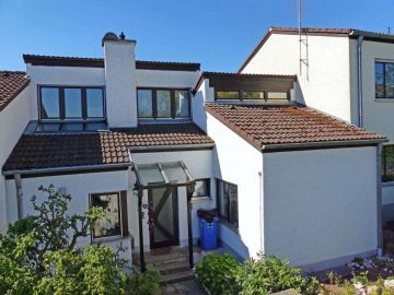 Einfach toll! Modernes Reihenhaus mit Garage, versetzten Wohnebenen und Schwedenofen, 92637 Weiden, Reihenmittelhaus